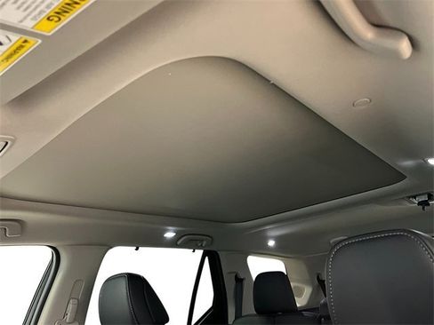 New 2026 Honda Pilot Touring image 13