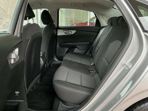 Used 2023 Kia Forte LXS w/ LXS Technology Package image 18