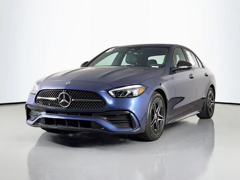 Used 2024 Mercedes-Benz C 300 4MATIC Sedan image 3
