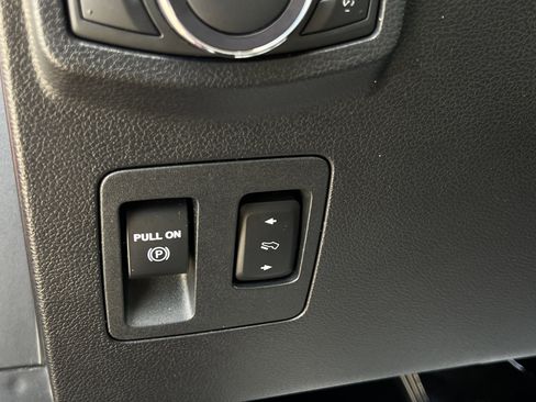 Used 2020 Ford Expedition Max Platinum image 23