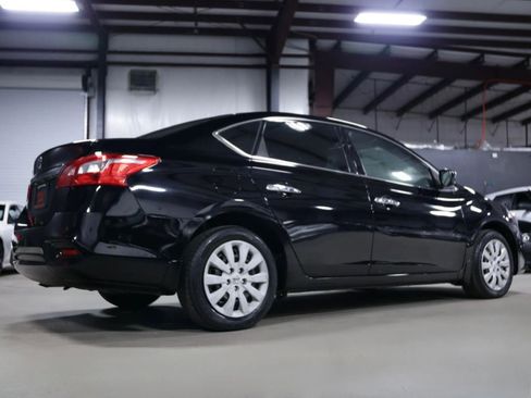 Used 2017 Nissan Sentra S FWD image 9