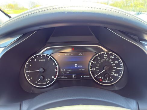 Certified 2022 Nissan Murano SV w/ SV Midnight Edition Package AWD/4WD image 17