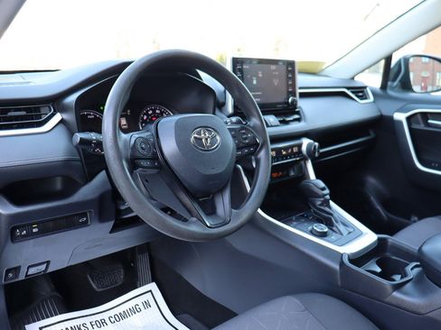 Used 2019 Toyota RAV4 XLE w/ Convenience Package AWD/4WD image 11