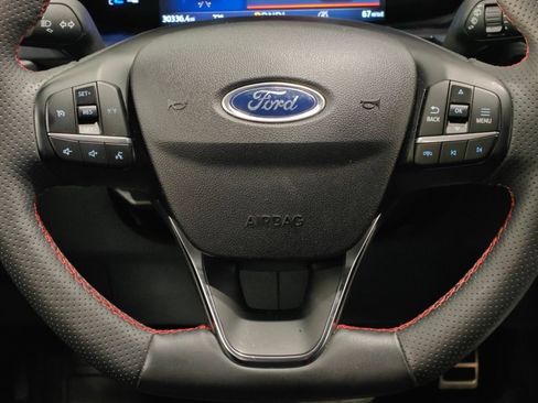 Used 2023 Ford Escape ST-Line AWD/4WD image 5