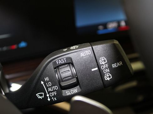 New 2026 BMW X5 xDrive40i w/ M Sport Package image 32