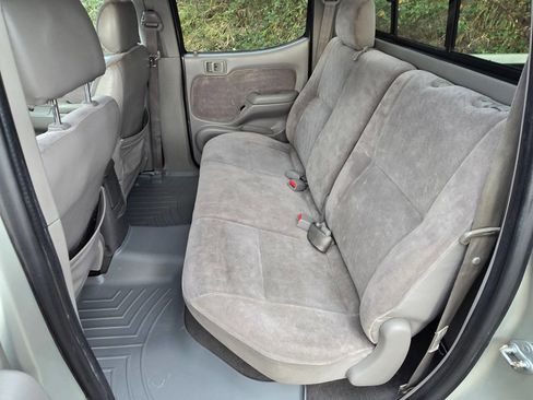 Used 2002 Toyota Tacoma PreRunner image 15