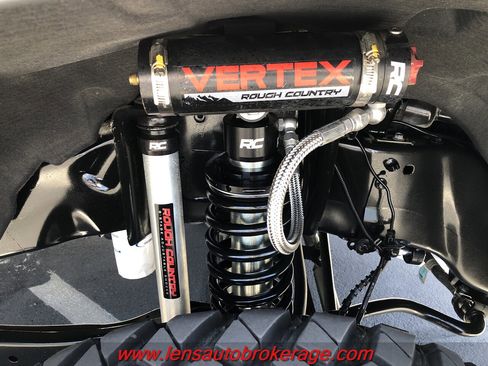 Used 2020 Ford F350 Lariat AWD/4WD image 2