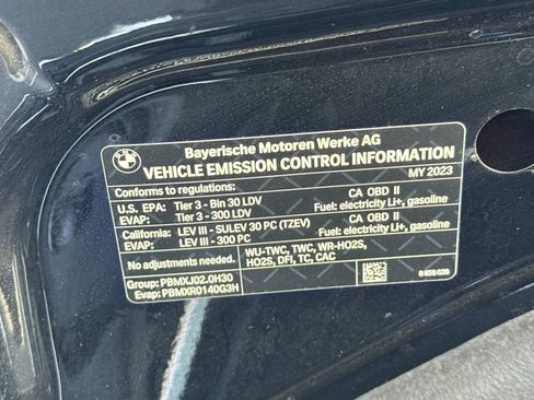 Used 2023 BMW 530e xDrive image 40