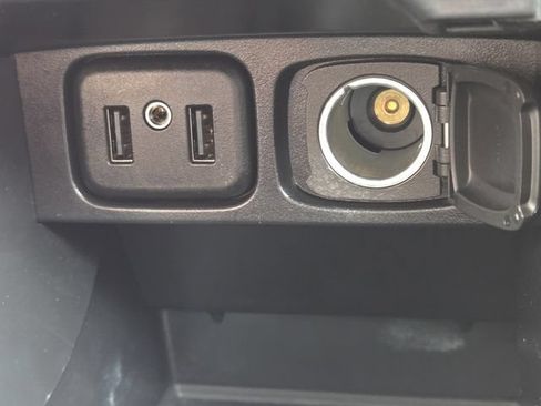 Used 2022 Buick Encore Preferred w/ Safety Package AWD/4WD image 6