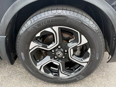 Used 2018 Honda CR-V Touring image 9