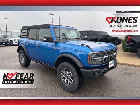 Used 2023 Ford Bronco Badlands image 4