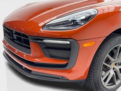 Used 2023 Porsche Macan image 5
