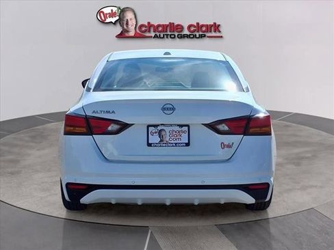 New 2025 Nissan Altima 2.5 S image 6