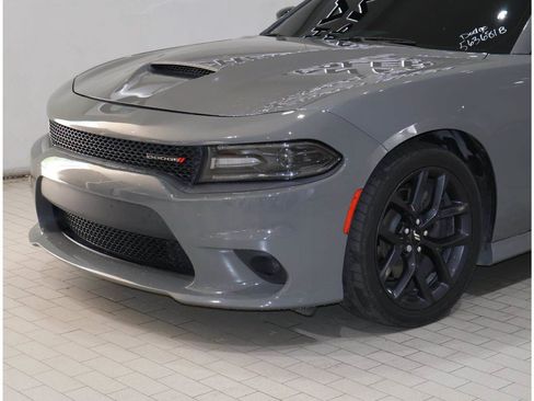 Used 2019 Dodge Charger GT w/ Blacktop Package RWD image 2