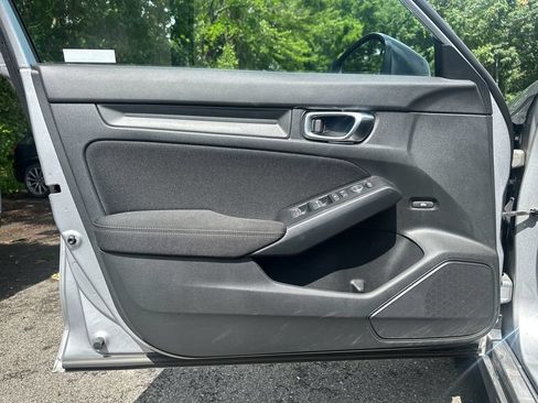Used 2024 Honda Civic Sport image 10