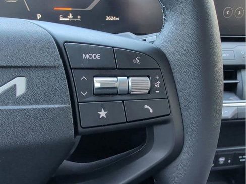 New 2025 Kia K4 EX FWD image 19