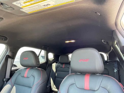 Used 2025 Chevrolet Trax RS w/ Driver Confidence Package FWD image 31