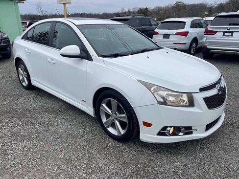 Used 2014 Chevrolet Cruze LT w/ RS Package FWD image 4