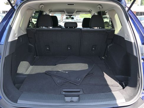 Used 2023 Nissan Rogue SV FWD image 21