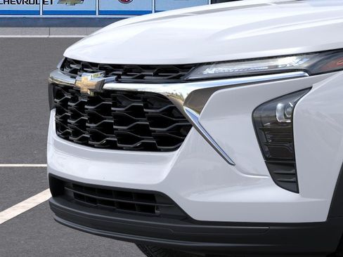 New 2026 Chevrolet Trax LS w/ LS Convenience Package FWD image 37