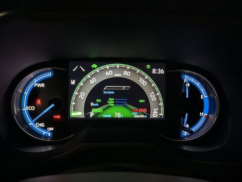 Used 2021 Toyota RAV4 Limited AWD/4WD image 21
