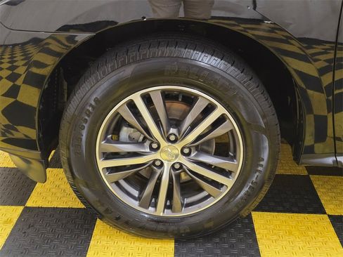 Used 2019 INFINITI QX60 Pure image 9