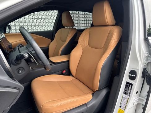 Used 2023 Lexus RX 350 Premium w/ Accessory Package FWD image 10