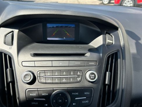 Used 2017 Ford Focus SE image 18