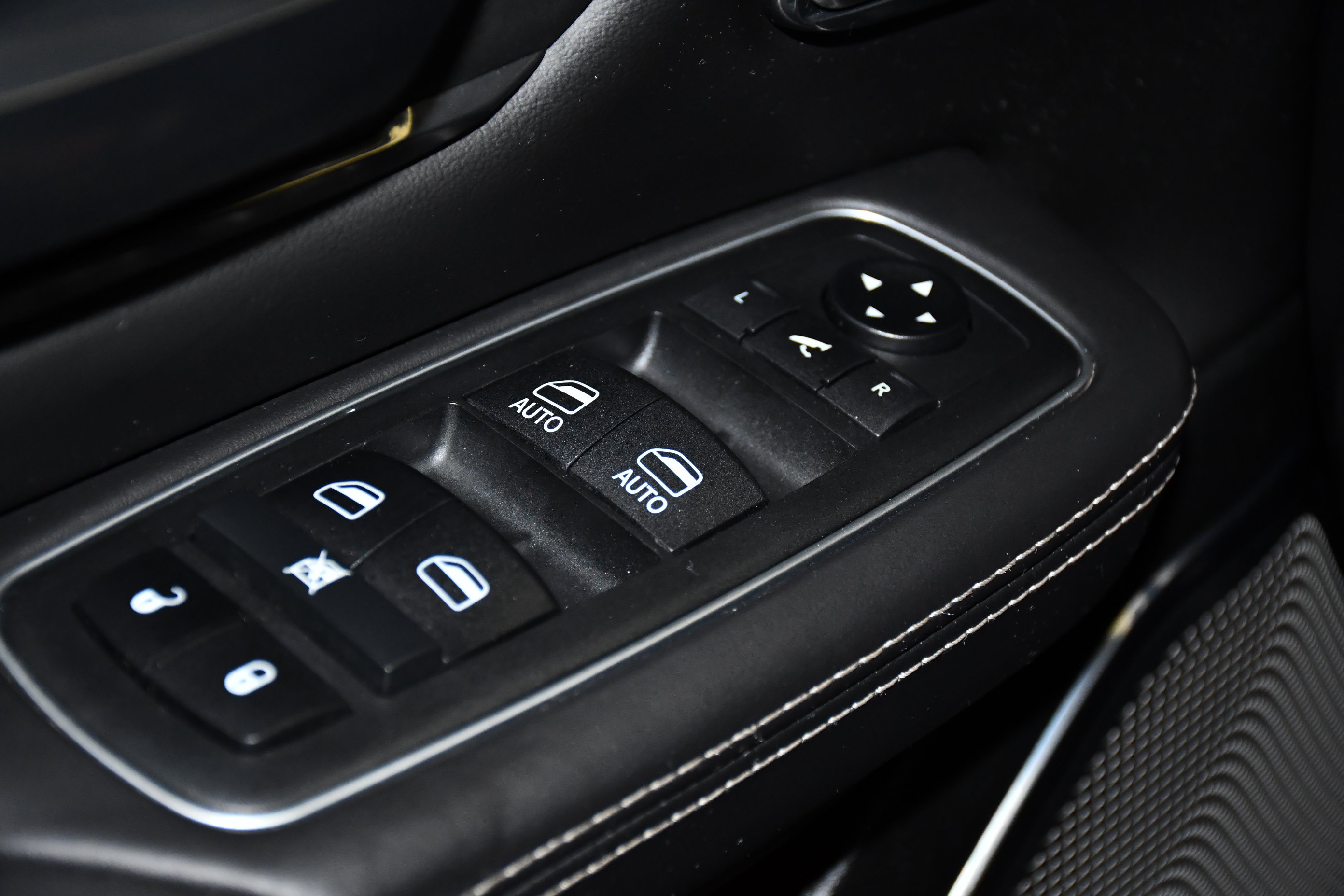 Used 2020 RAM 1500 Limited AWD/4WD image 35