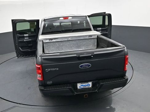 Used 2017 Ford F150 XLT w/ Equipment Group 302A Luxury image 38