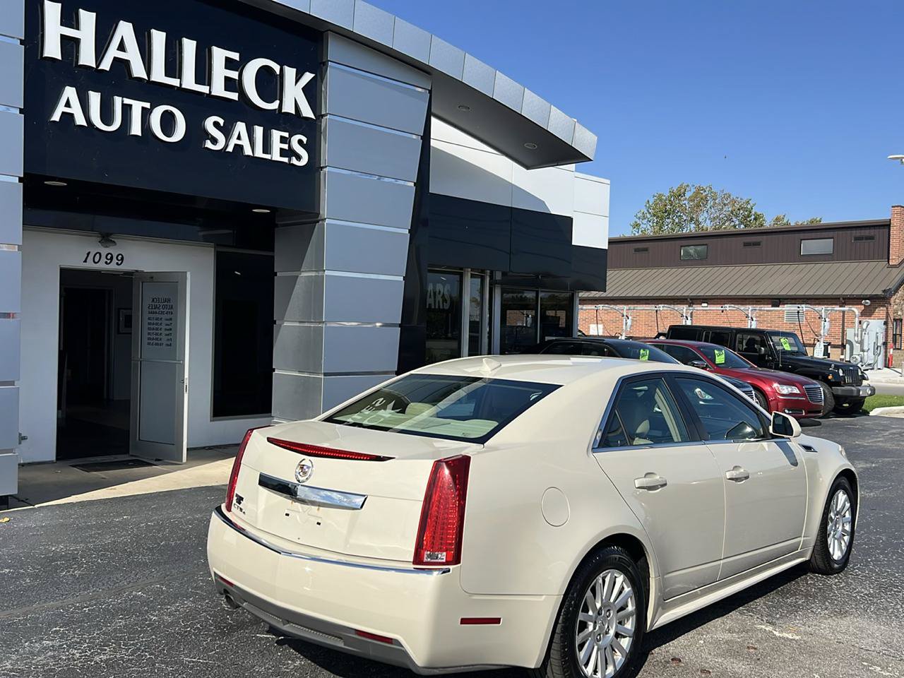 Used 2011 Cadillac CTS Luxury AWD/4WD image 5
