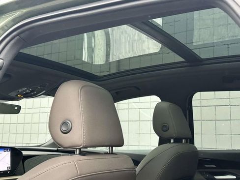 Certified 2025 Audi Q5 2.0T Premium Plus w/ Premium Plus image 17