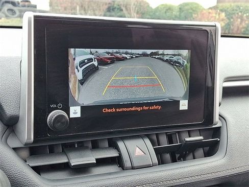 Certified 2024 Toyota RAV4 XLE w/ Convenience Package image 18