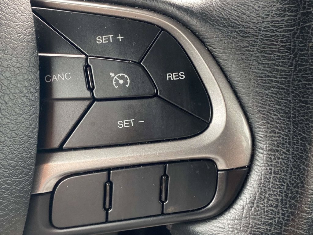 Certified 2022 Jeep Renegade Latitude w/ Convenience Group AWD/4WD image 29