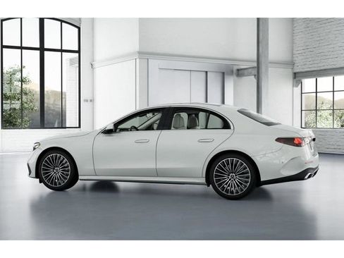 New 2026 Mercedes-Benz E 450 4MATIC Sedan image 32