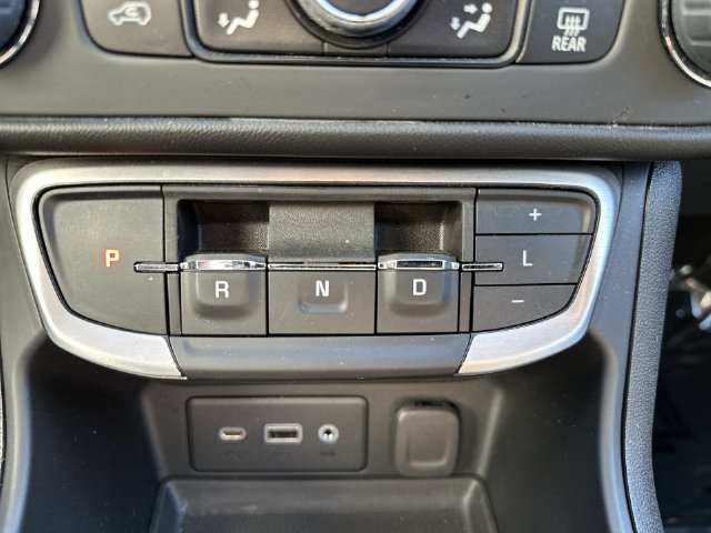 Certified 2024 GMC Terrain SLE w/ Driver Convenience Package FWD image 24
