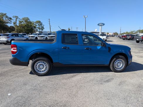 New 2026 Ford Maverick XL w/ Equipment Group 101A AWD/4WD image 3