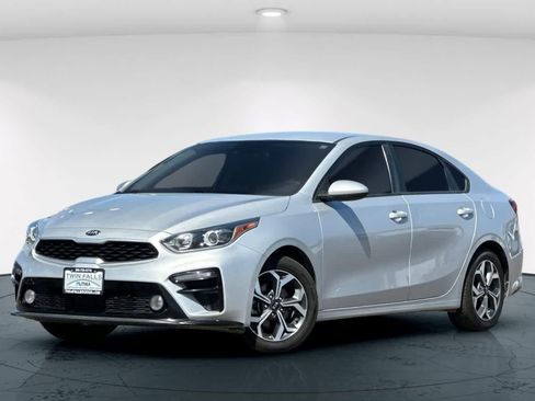 Used 2020 Kia Forte LXS FWD image 1