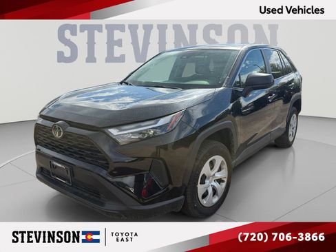 Used 2025 Toyota RAV4 LE AWD/4WD image 1