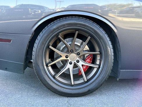 Used 2016 Dodge Challenger SRT Hellcat image 35