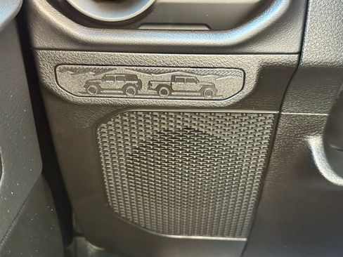 Used 2026 Jeep Wrangler Unlimited Sahara w/ Safety Group AWD/4WD image 20