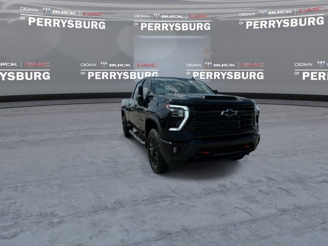 Used 2025 Chevrolet Silverado 2500 LTZ w/ LTZ Plus Package AWD/4WD image 4
