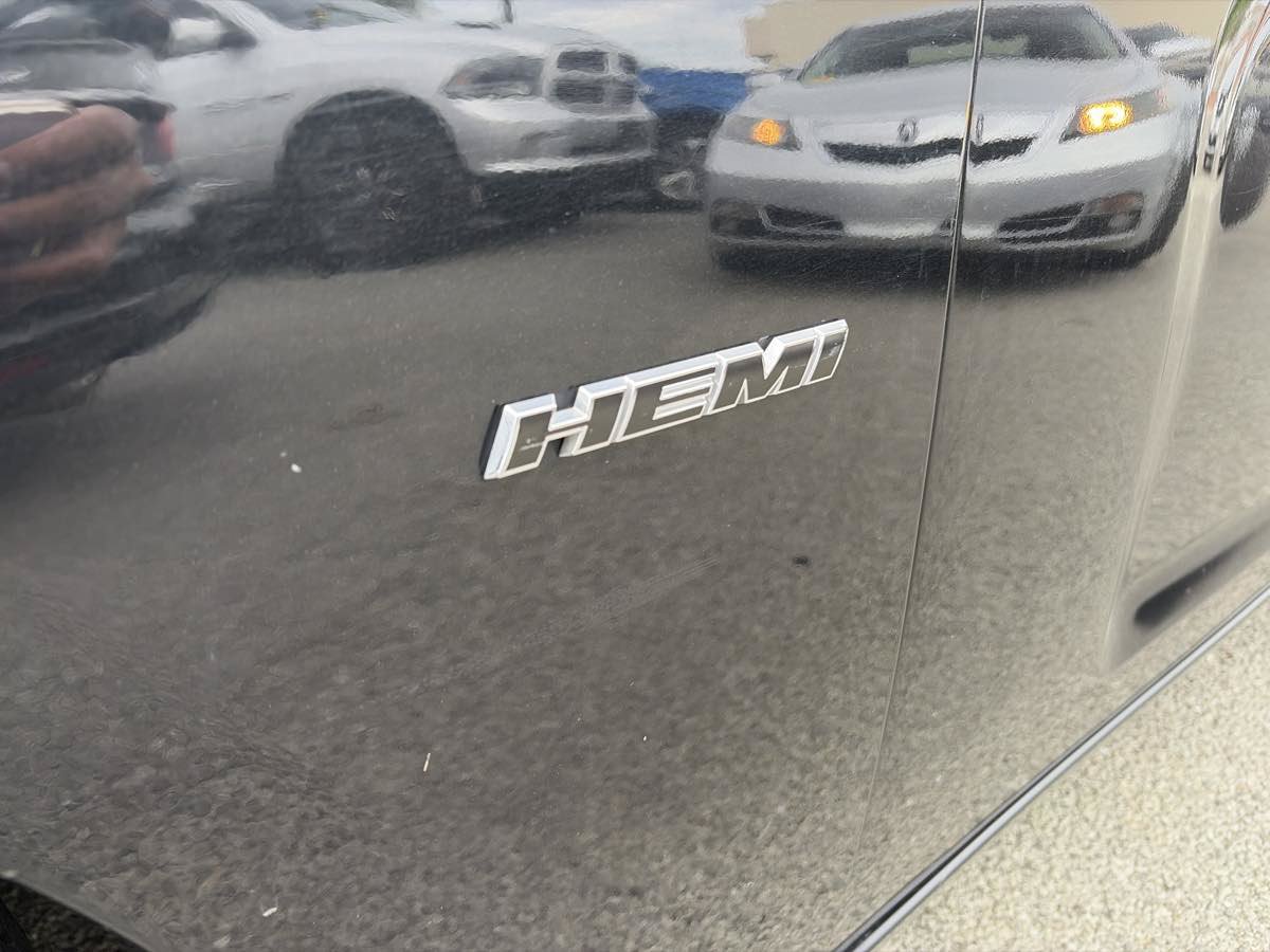 Used 2014 Dodge Charger R/T RWD image 2