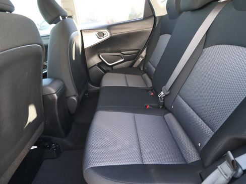 Used 2025 Kia Soul LX w/ LX Technology Package image 9