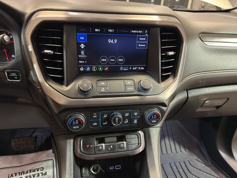 Used 2022 GMC Acadia AT4 w/ Technology Package AWD/4WD image 18
