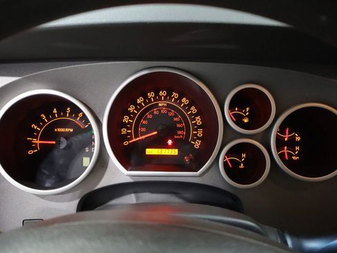 Used 2010 Toyota Tundra 4x4 Double Cab image 33