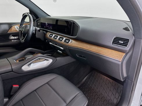 Certified 2025 Mercedes-Benz GLE 350 4MATIC image 32