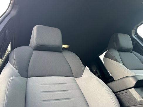 New 2025 Toyota Tacoma TRD Off-Road image 18