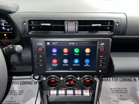 Used 2025 Toyota GR86 Premium w/ ALL Weather Mat Package (TMS) RWD image 24