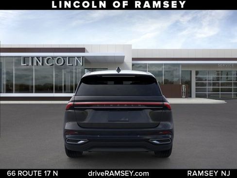 New 2026 Lincoln Nautilus Premier AWD/4WD image 6